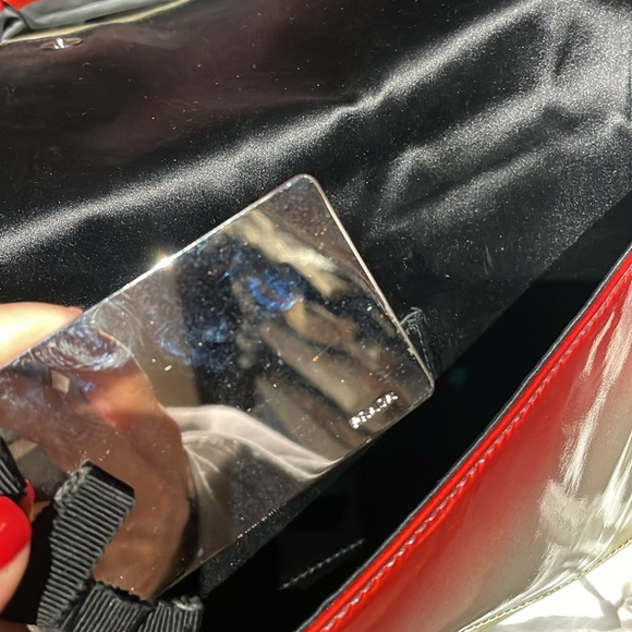 Prada Red and Black ombré clutch - Picture 4 of 6